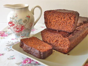 Plum Cake gluten-free con farina di castagne e confettura