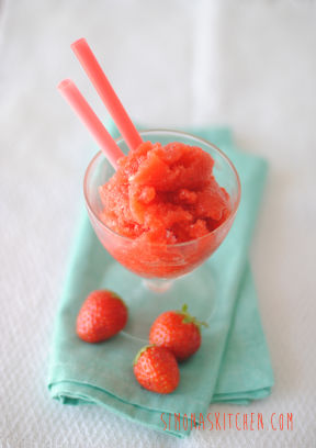 Sorbetto alle Fragole (senza gelatiera) - Strawberry Sorbet (without icecream maker) - Sorbet aux Fraises (sans sorbetière)