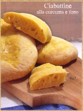 Ciabattine alla curcuma e timo