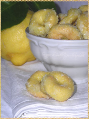 "Quanti modi di fare e rifare..." Mini-ciambelline con giulebbe al limone
