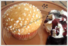 MUFFIN AL MIELE AI FRUTTI DI BOSCO