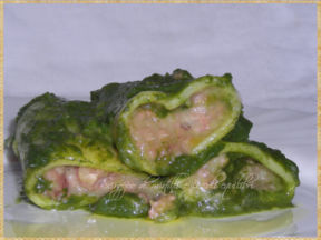 Paccheri ripieni di cotechino gratinati con salsa di spinaci
