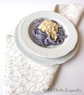 Fettuccine di carote viola al pesto di Topinambur