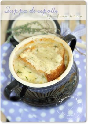 Zuppa di cipolle al profumo di timo