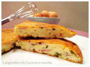 RICETTA FRITTATA CON ASPARAGI SELVATICI E SPECK
