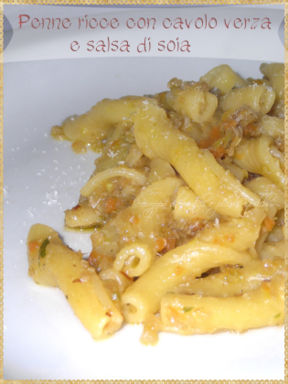 Penne ricce con cavolo verza e salsa di soia
