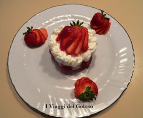 DOLCI PANNA E FRAGOLE
