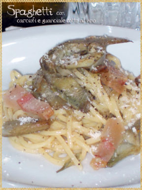 Spaghetti con carciofi e guanciale cotto al vino