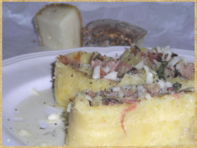 Rotolo di patate con prosciutto affumicato di Campocatino e Pecorino conciato con birra