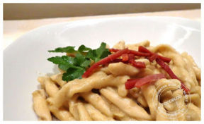 RICETTA PASTA CON CREMA DI CARCIOFI E SPECK CROCCANTE