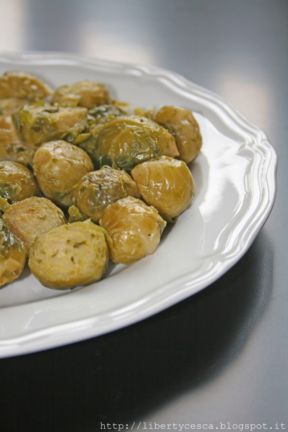 Cavoletti di Bruxelles con aglio, olio e peperoncino