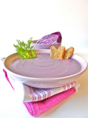 Zuppa di cavolo rosso e finocchio