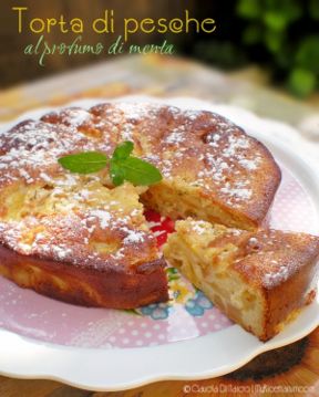 Torta di pesche al profumo di menta