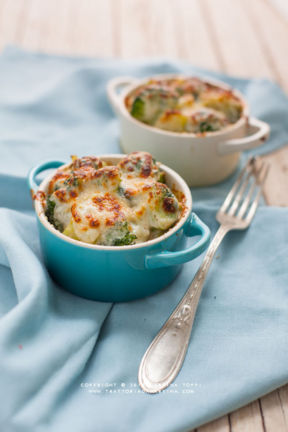 Broccoli gratinati alla besciamella in cocotte monoporzione