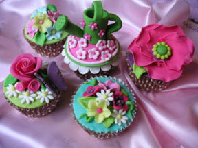 CUPCAKE DECORATE ... CAKE AWAY 2013 ...