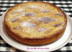 crostata alla crema frangipane e marmellata di more