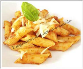 PENNE CON PESTO ALLA SICILIANA E CACIOCAVALLO