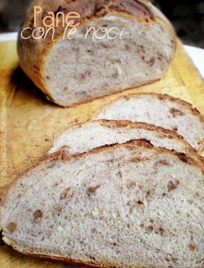 Pane con le noci