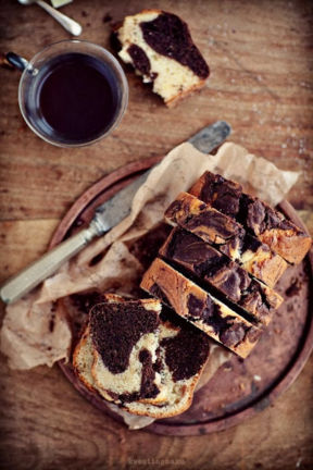 Torta bicolore con cioccolato / Double color cake with chocolate