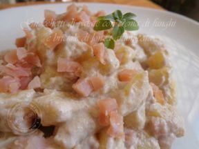 GNOCCHETTI DI PATATE CON CREMA DI FUNGHI E BRICIOLE DI LONZA AFFUMICATA