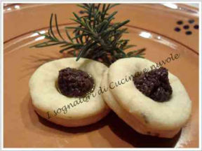 BISCOTTI SALATI CON PATE' DI OLIVE