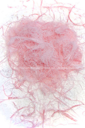 Lo zucchero filato (cotton candy o fairy floss) fatto in casa e tirato a mano, con video tutorial