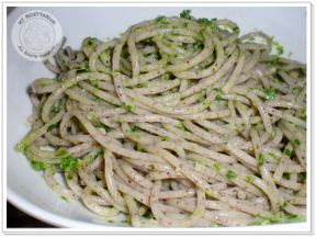 Spaghetti con grano saraceno al pesto di prezzemolo