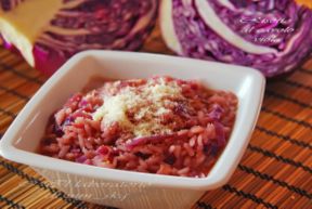 ΡΙΖΟΤΟ ΜΕ ΜΩΒ ΛΑΧΑΝΟ  ♦♦  RISOTTO AL CAVOLO VIOLA