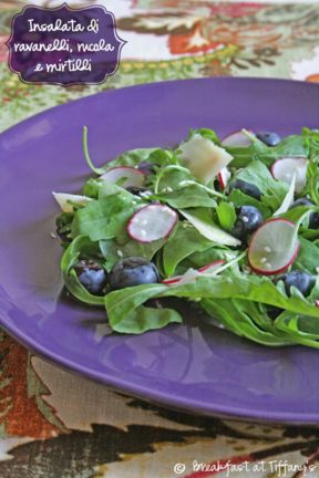 Insalata di ravanelli, rucola e mirtilli / Radishes, arugula and blueberries salad