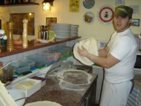 Una pizzeria buona, normale, economica…