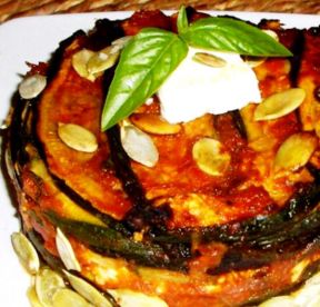 Parmigiana di zucchine con Feta e semi di zucca