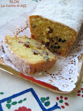 PLUM-CAKE CON CANDITI ED UVETTA