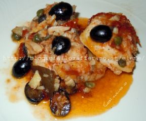 Merluzzo in guazzetto con olive e pomodori secchi