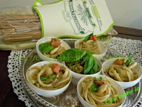 Spaghettine integrali al pesto di mandorle, basilico e pomodoro