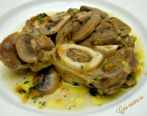 Ossobuco e funghi champignons