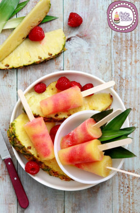 Gelati sullo stecco  – Ice Pop all’ananas e lamponi