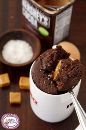 MugCake al cioccolato e caramello salato
