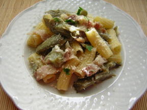 Pasta con carciofi e pancetta affumicata