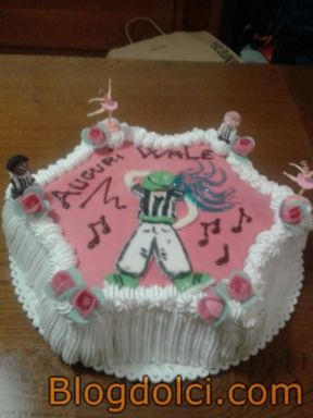 Torta di compleanno: ballerina di HIP HOP