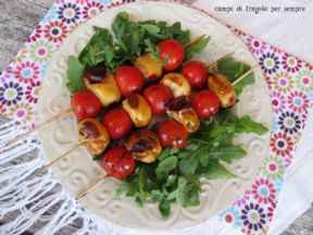 Spiedini di scamorza affumicata al balsamico