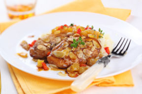 Pollo alle mandorle della cucina cinese