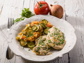 Scaloppine con formaggio e zucchine