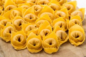 Timballo di cappelletti con gli avanzi di Natale