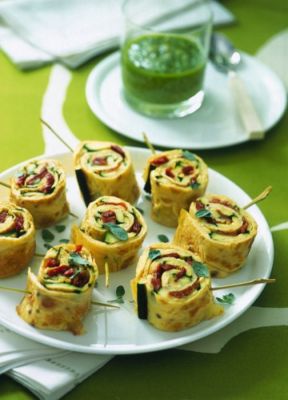 Rotolini di frittata con zucchine