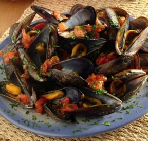 Saute di cozze al pomodoro e prezzemolo