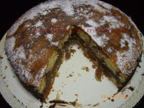 Torta marmorizzata  al cioccolato farcita con crema pasticcera al cioccolato