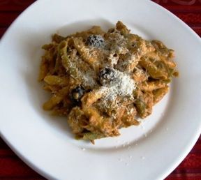 Garganelli alla Crema di Melanzane e Tonno