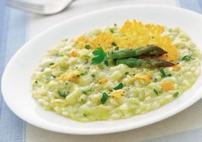 Risotto agli asparagi con scaglie di grana