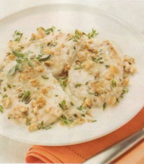 Pollo con salsa alle mandorle