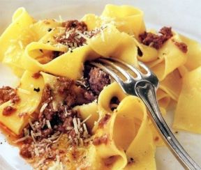 Pappardelle al ragù bianco